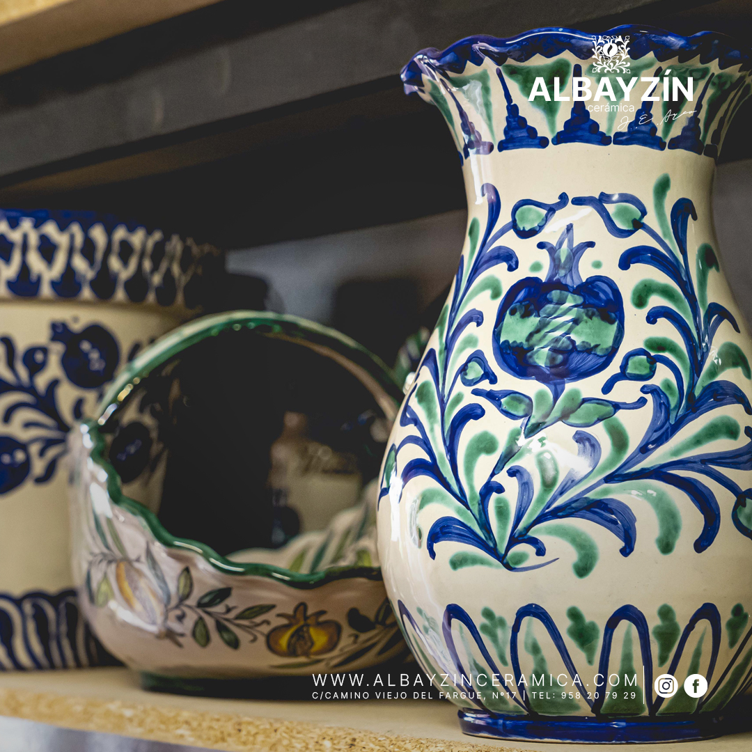 La cerámica con su pintura peculiar | Albayzín Cerámica